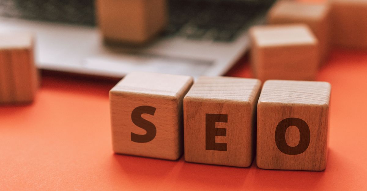 SEO cu AI în 2026: primii 3 pași care aduc trafic real